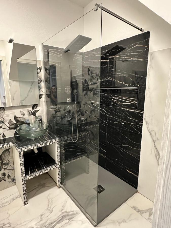 Myhome Taccioli Wellbeing Milaan Buitenkant foto